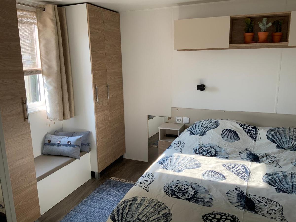 Chalet In Renesse Luaran gambar
